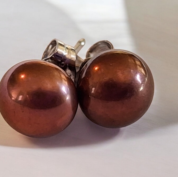 Vintage 925 Sterling Silver Freshwater Chocolate Pearl Stud Earrings weigh 1.2g - Picture 6 of 15